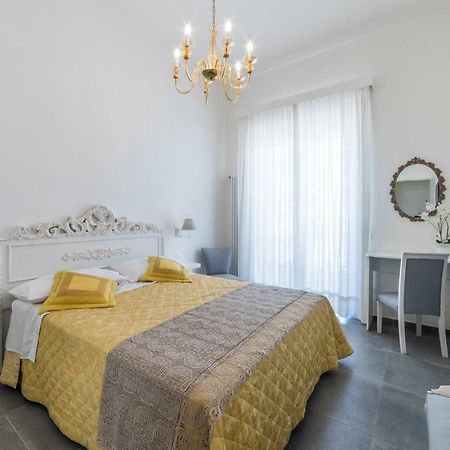 Incentro Hotell Gallipolli Exteriör bild