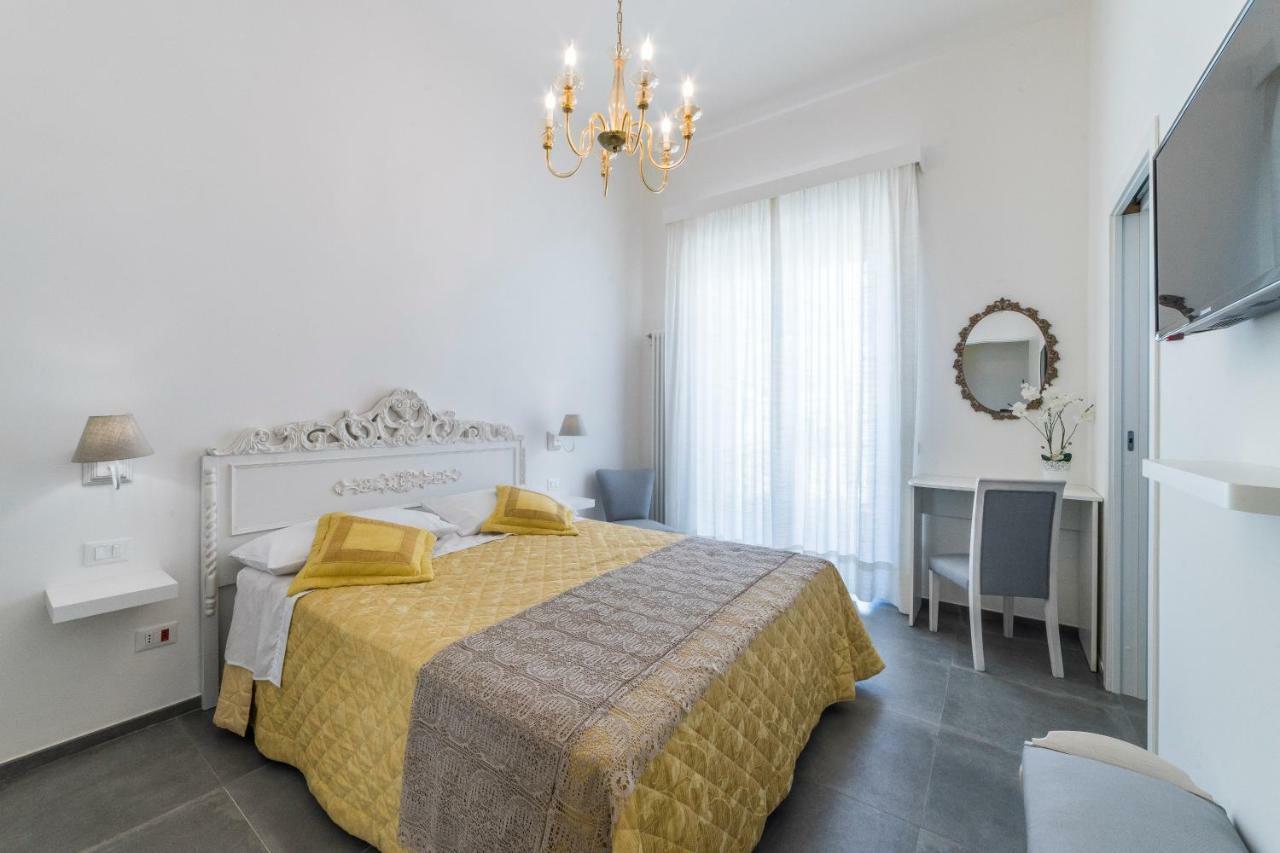 Incentro Hotell Gallipolli Exteriör bild